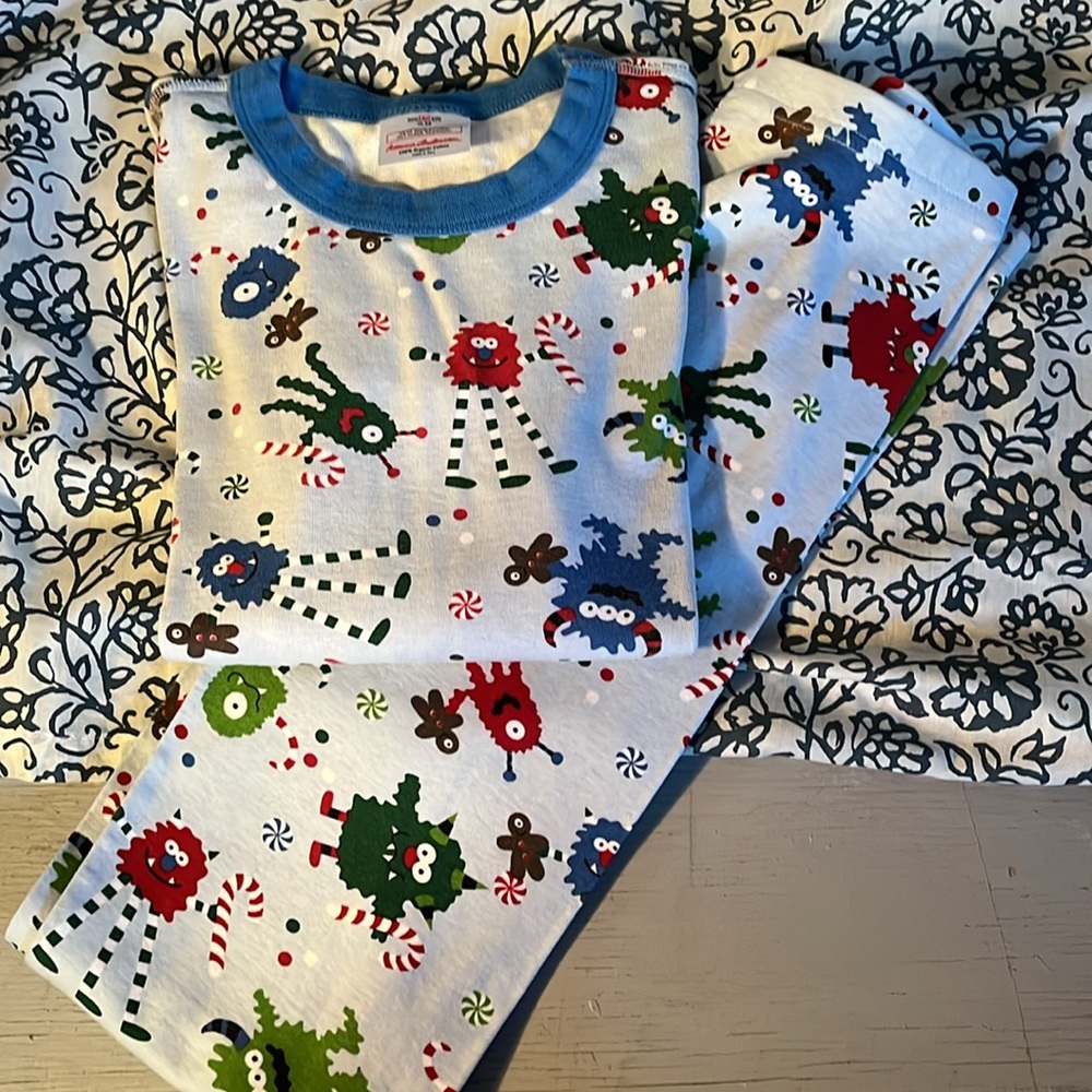 HANNA ANDERSSON Size:14 pajama set
